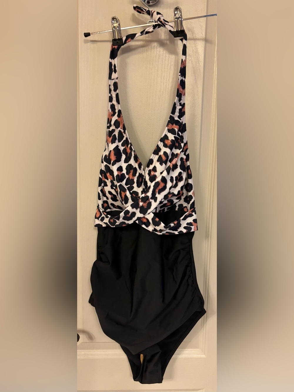 Leopard Twist-Front One-Piece Swimsuit - Black & White w/ Copper Accents Sz: M